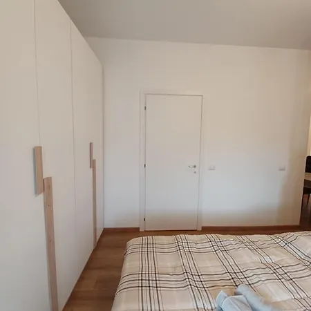 Apartment Ghouse27 Desio